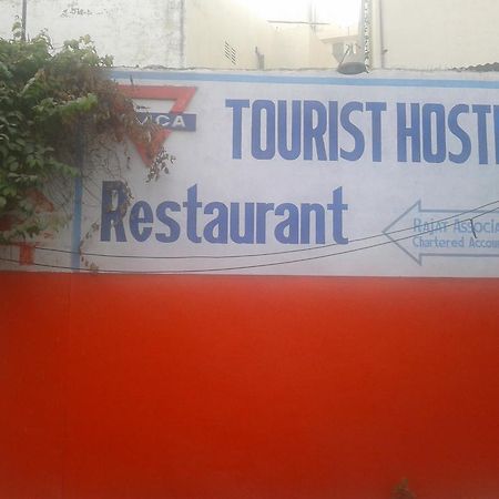 Radiant Ymca Tourist Hostel 바라나시 외부 사진