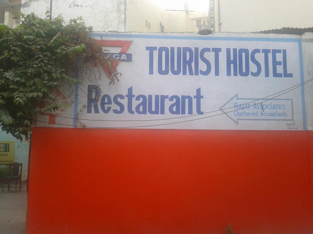 Radiant Ymca Tourist Hostel 바라나시 외부 사진